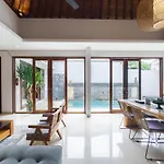 Kakul Villas & Suites